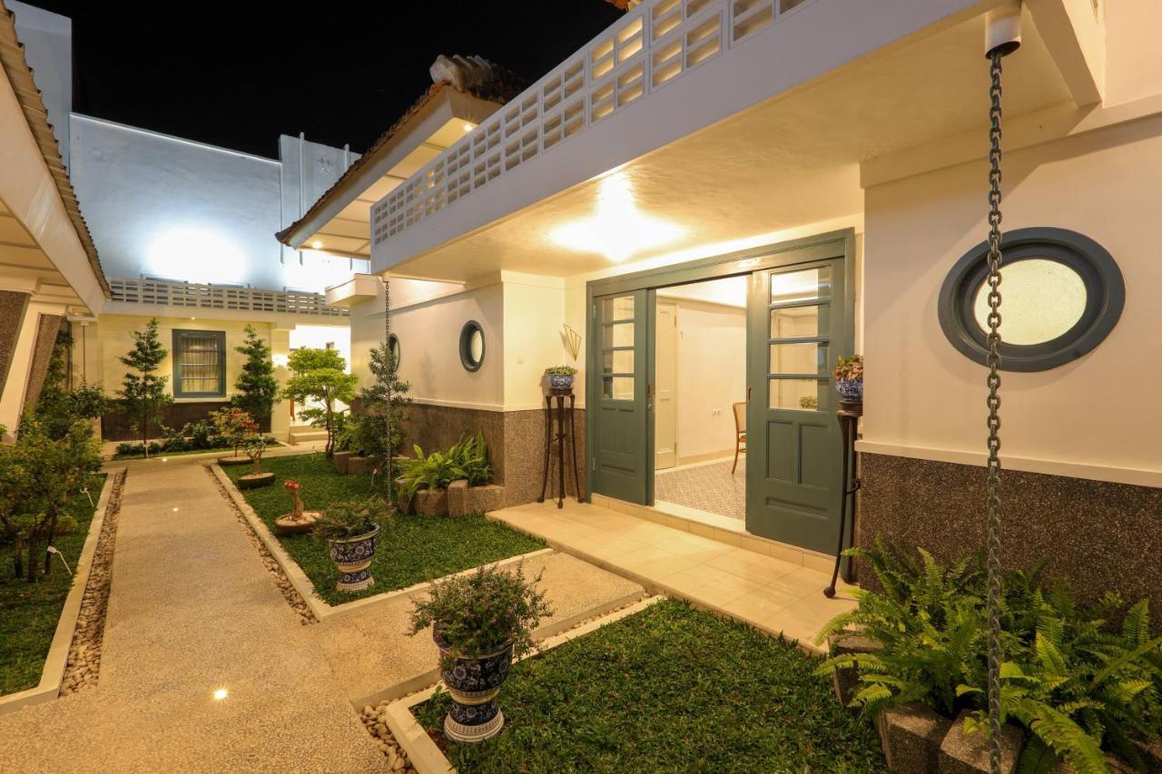 Ceria Hotel At Alun Alun Yogyakarta Exterior photo
