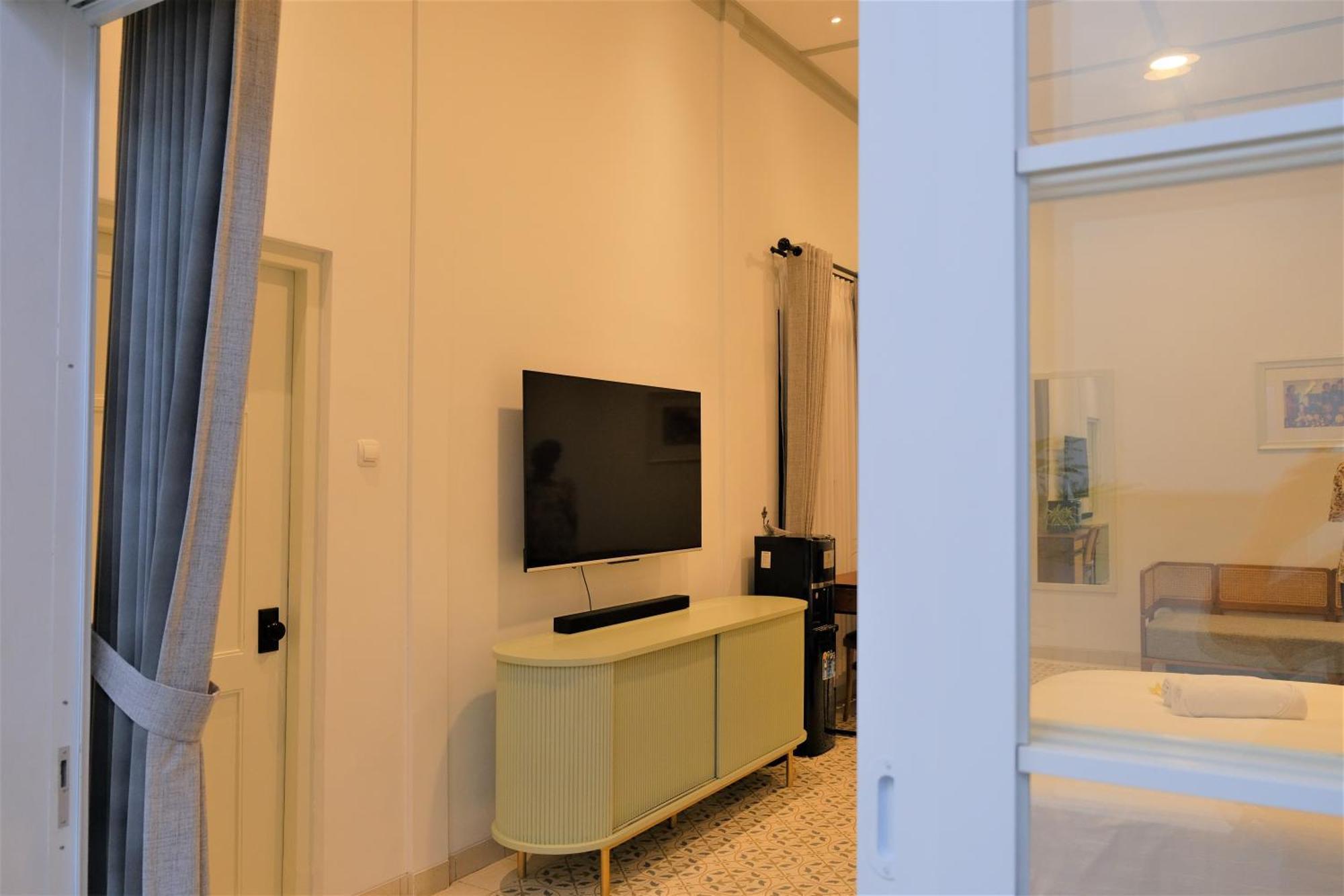Ceria Hotel At Alun Alun Yogyakarta Room photo